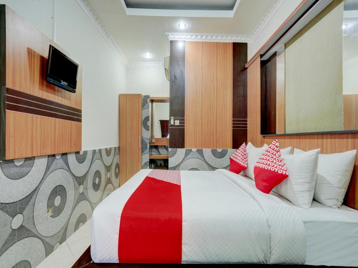 Oyo 90131 Liberty Guest House Sempidi Екстер'єр фото
