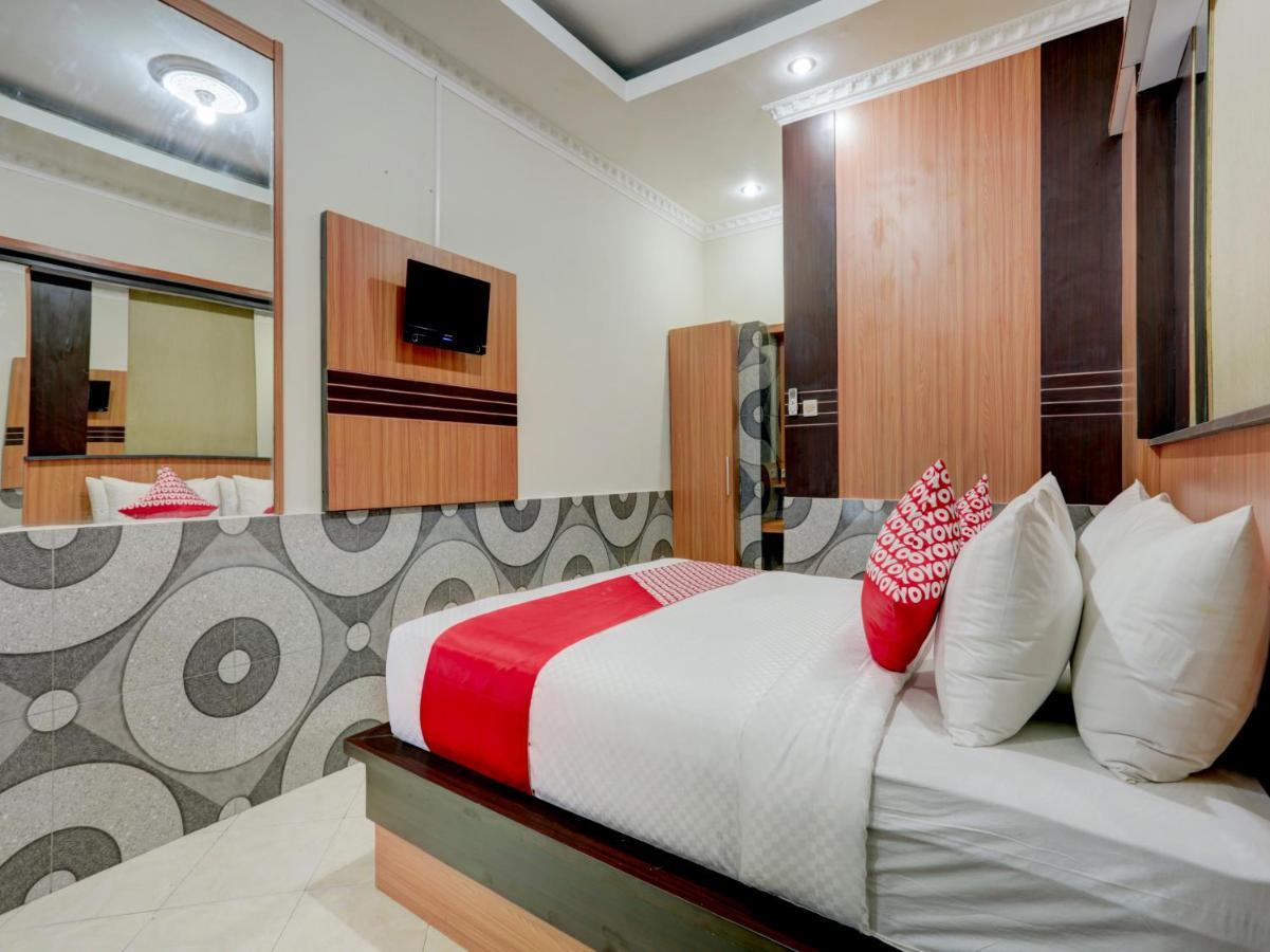Oyo 90131 Liberty Guest House Sempidi Екстер'єр фото